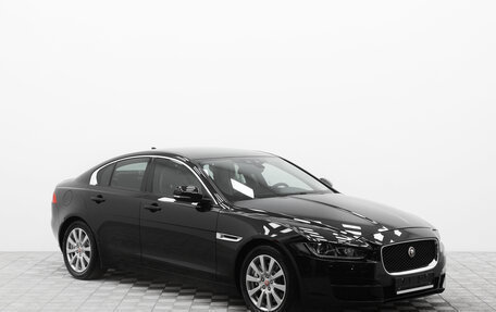 Jaguar XE I рестайлинг, 2016 год, 1 750 000 рублей, 3 фотография