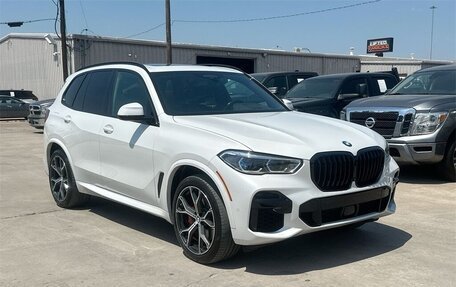 BMW X5, 2022 год, 6 850 000 рублей, 3 фотография