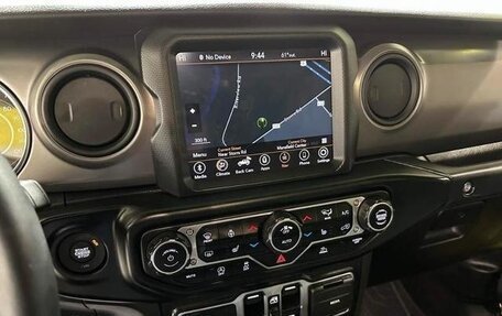 Jeep Wrangler, 2021 год, 3 370 000 рублей, 9 фотография