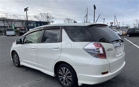 Honda Fit Shuttle I рестайлинг, 2015 год, 804 000 рублей, 3 фотография