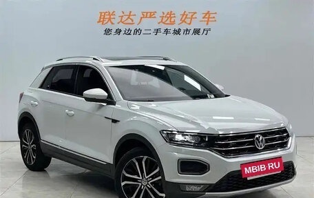 Volkswagen T-Roc I, 2020 год, 1 593 720 рублей, 3 фотография