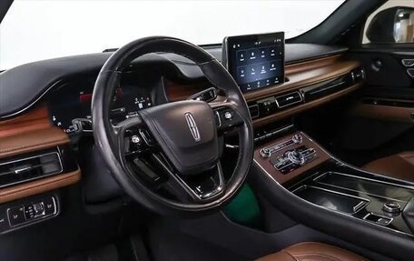 Lincoln Aviator II, 2022 год, 5 897 571 рублей, 11 фотография