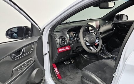 Hyundai Kona I, 2021 год, 2 032 000 рублей, 8 фотография