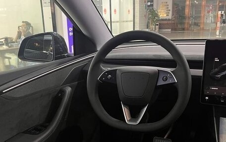Tesla Model Y I, 2025 год, 5 240 000 рублей, 9 фотография