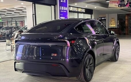 Tesla Model Y I, 2025 год, 5 240 000 рублей, 6 фотография