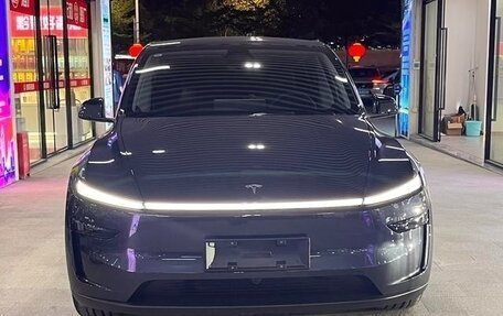 Tesla Model Y I, 2025 год, 5 240 000 рублей, 2 фотография