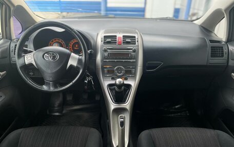 Toyota Auris II, 2007 год, 750 000 рублей, 13 фотография