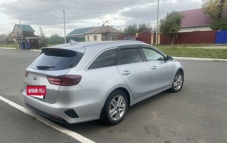 KIA cee'd III, 2019 год, 1 900 000 рублей, 3 фотография