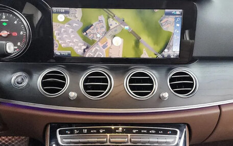 Mercedes-Benz E-Класс, 2020 год, 3 420 000 рублей, 8 фотография