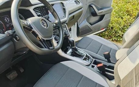 Volkswagen T-Roc I, 2021 год, 1 641 011 рублей, 3 фотография