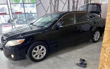 Toyota Camry, 2010 год, 1 280 000 рублей, 2 фотография