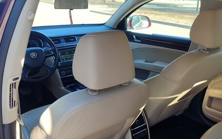 Skoda Superb III рестайлинг, 2013 год, 1 220 000 рублей, 5 фотография