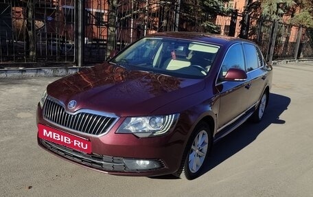 Skoda Superb III рестайлинг, 2013 год, 1 220 000 рублей, 2 фотография