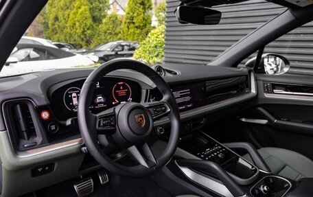 Porsche Cayenne III, 2024 год, 20 620 000 рублей, 13 фотография