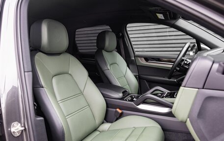 Porsche Cayenne III, 2024 год, 20 620 000 рублей, 11 фотография