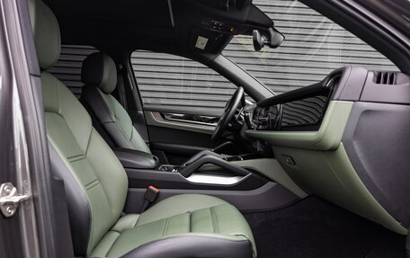Porsche Cayenne III, 2024 год, 20 620 000 рублей, 14 фотография