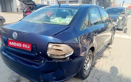 Volkswagen Polo VI (EU Market), 2012 год, 300 000 рублей, 2 фотография