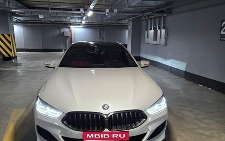 BMW 8 серия, 2021 год, 9 000 000 рублей, 2 фотография