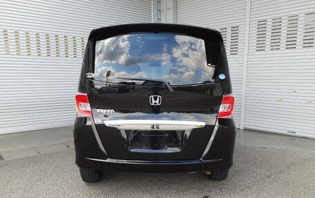 Honda Freed I, 2015 год, 1 150 000 рублей, 7 фотография