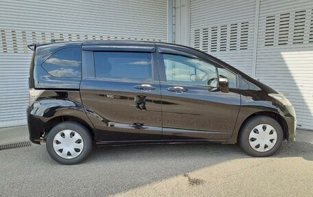 Honda Freed I, 2015 год, 1 150 000 рублей, 5 фотография