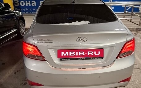 Hyundai Solaris II рестайлинг, 2016 год, 999 999 рублей, 4 фотография