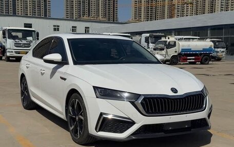 Skoda Octavia IV, 2022 год, 1 990 000 рублей, 2 фотография