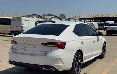 Skoda Octavia IV, 2022 год, 1 990 000 рублей, 6 фотография