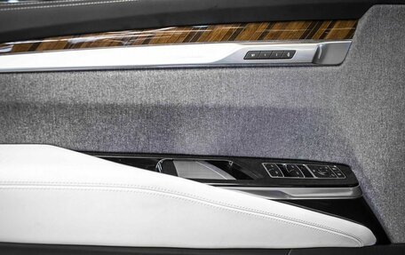 Cadillac Escalade V, 2024 год, 22 400 000 рублей, 11 фотография