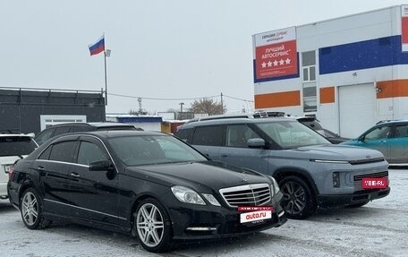 Mercedes-Benz E-Класс, 2011 год, 2 300 000 рублей, 1 фотография