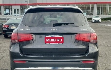 Mercedes-Benz GLC, 2022 год, 3 805 000 рублей, 6 фотография