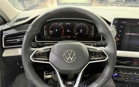 Volkswagen Tiguan II, 2022 год, 2 410 700 рублей, 8 фотография