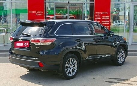 Toyota Highlander III, 2014 год, 3 000 000 рублей, 5 фотография