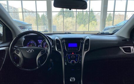 Hyundai i30 II рестайлинг, 2012 год, 999 000 рублей, 11 фотография