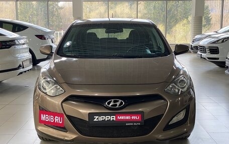 Hyundai i30 II рестайлинг, 2012 год, 999 000 рублей, 3 фотография