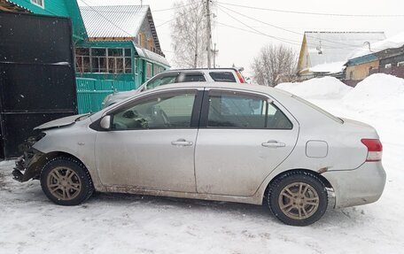 Toyota Belta, 2008 год, 450 000 рублей, 3 фотография