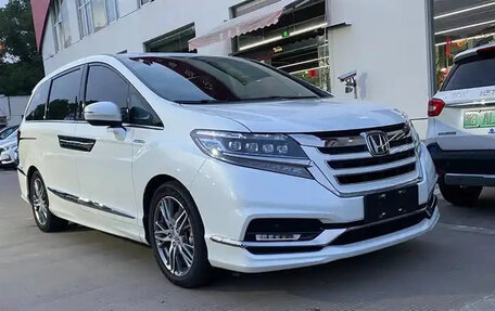 Honda Elysion, 2020 год, 2 700 000 рублей, 3 фотография