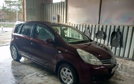 Nissan Note II рестайлинг, 2010 год, 590 000 рублей, 2 фотография