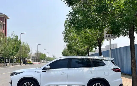 Chery Tiggo 8 Pro, 2022 год, 1 800 000 рублей, 3 фотография