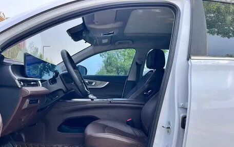 Chery Tiggo 8 Pro, 2022 год, 1 800 000 рублей, 10 фотография