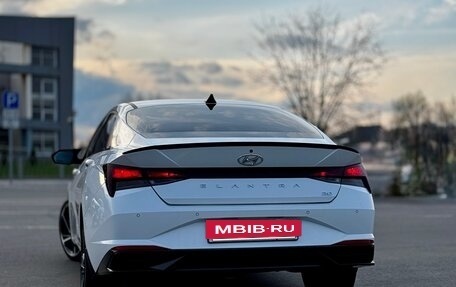 Hyundai Elantra, 2021 год, 1 900 000 рублей, 7 фотография