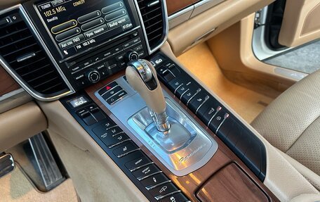 Porsche Panamera II рестайлинг, 2010 год, 1 850 000 рублей, 27 фотография