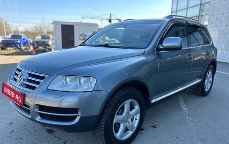 Volkswagen Touareg III, 2003 год, 899 000 рублей, 6 фотография