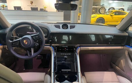 Porsche Panamera, 2024 год, 19 690 000 рублей, 7 фотография