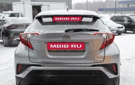 Toyota C-HR I рестайлинг, 2019 год, 1 725 000 рублей, 7 фотография