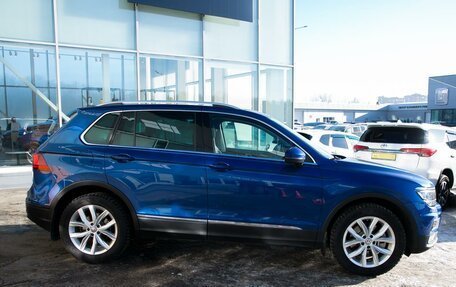 Volkswagen Tiguan II, 2018 год, 2 299 000 рублей, 9 фотография