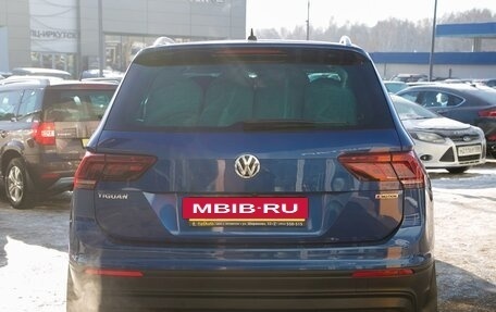 Volkswagen Tiguan II, 2018 год, 2 299 000 рублей, 6 фотография