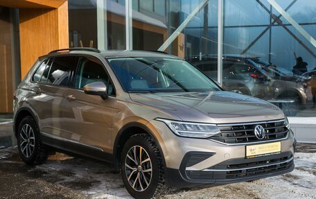Volkswagen Tiguan II, 2021 год, 2 744 000 рублей, 3 фотография