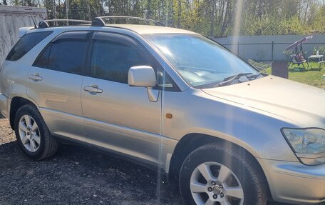 Toyota Harrier, 1998 год, 900 000 рублей, 6 фотография