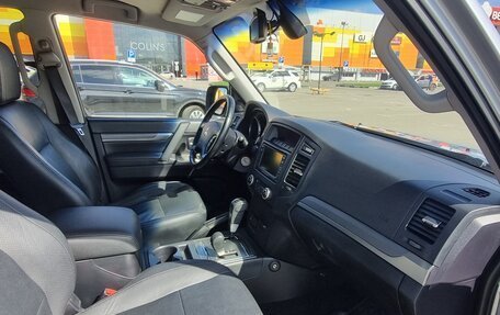 Mitsubishi Pajero IV, 2011 год, 2 345 678 рублей, 6 фотография