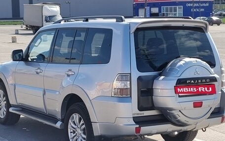 Mitsubishi Pajero IV, 2011 год, 2 345 678 рублей, 3 фотография